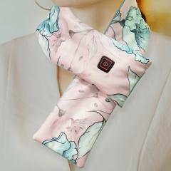 Heated scarf with power bank